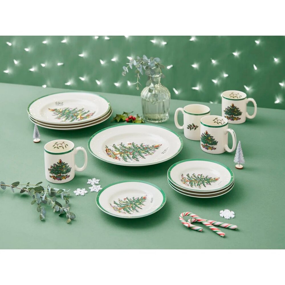 Spode Christmas Tree 12-Piece Dinnerware Set with Plates & Mugs, Service for 4